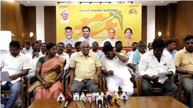 బీసీ రిజర్వేషన్ల కోసం సుప్రీంకోర్టులో న్యాయపోరాటం.. 34 శాతం సాధించి తీరుతాం: టీడీపీ నాయకులు