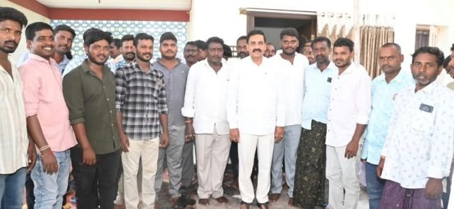 "స్థానిక సంస్థల ఎన్నికల్లో మనం గెలిచి తీరాలి - కాకాణి"