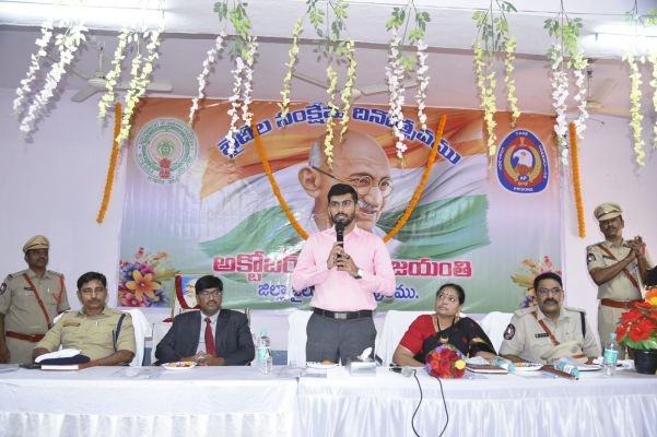స్వచ్ఛతలో సత్తాఖైదీలు సత్ప్రవర్తనతో సమాజంలో గౌరవప్రద జీవితం గడపాలి.. 