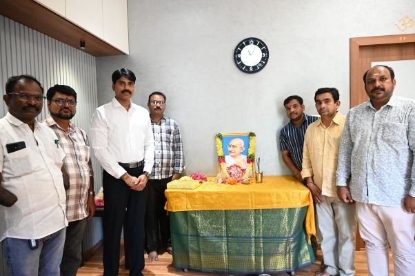 గాంధీ విలువలే భవిష్యత్తుకు బలం