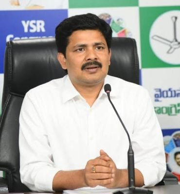 శ్రీసిటీ పేలుడు ఘటనపై ఎంపీ దిగ్భ్రాంతి మృతుల కుటుంబాలకు ప్రగాఢ సానుభూతి.. క్షతగాత్రులకు మెరుగైన వైద్యం అందించాలి : ఎంపీ గురుమూర్తి
