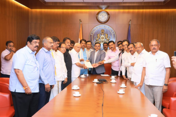  కర్ణాటకలో ఎస్ఐఆర్ రగడ, ఫారం-7 దరఖాస్తులపై కార్యకర్తలపై నమోదైన ఎఫ్ఐఆర్‌లు ఉపసంహరించాలని డీజీపీని కోరిన బీజేపీ