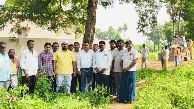 నంద్యాల మండలం పోన్నాపురం బసవతారక నగర్ హిందూ స్మశాన వాటిక పరిశుభ్రం