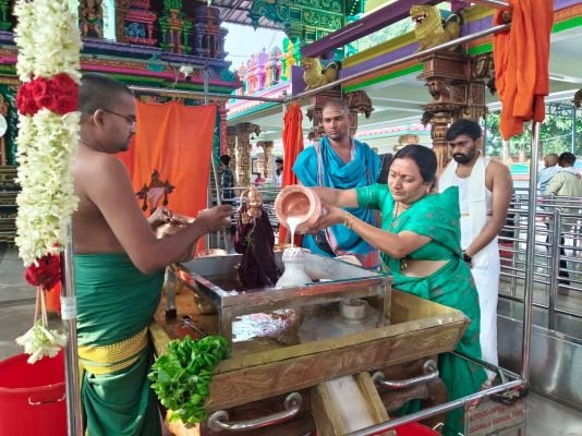 మద్దిలో విశేష పూజలు