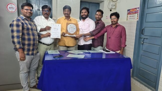 పామూరు పంచాయతీకి స్వచ్ఛ ఆంధ్ర అవార్డు