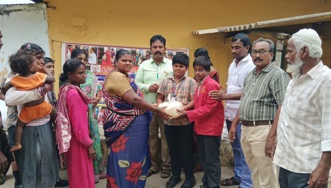 శ్రీనివాసస్కూల్లోసరికొత్తబియ్యాంసేకరణ 