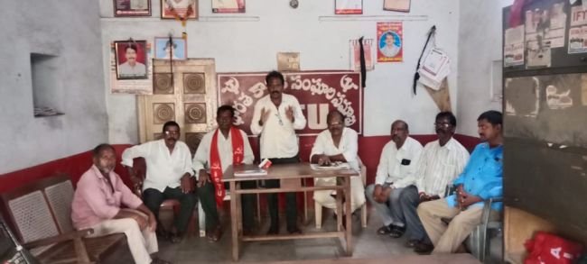సింగరేణి కాంటాక్ట్ కార్మికులకు 10 శాతం లాభాల బోనస్ ప్రకటించాలి ఐఎఫ్టియు