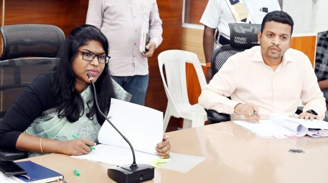 భూసేకరణలో నిర్లక్షం, అలసత్యం వహించే అధికారులుపై చర్యలు తప్పవు*