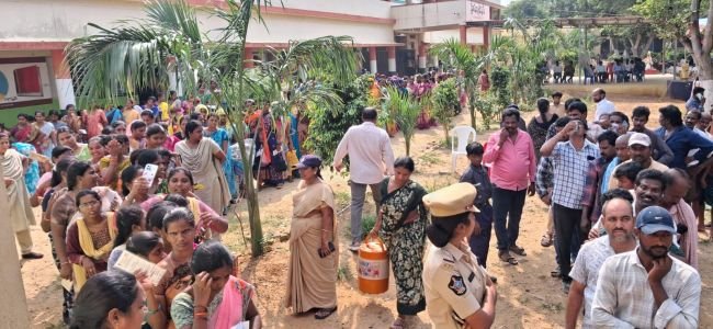 హై ఓల్టేజ్‌ ఎస్ఎంసీ ఎన్నికల్లో డాన్‌ బొబ్బిలి గెలుపు