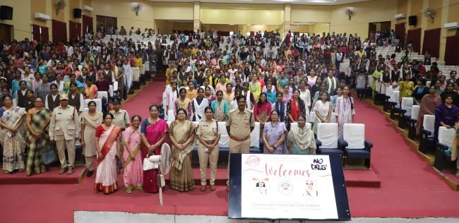 క్యాంపస్ లో నో డ్రగ్స్...నో ర్యాగింగ్...