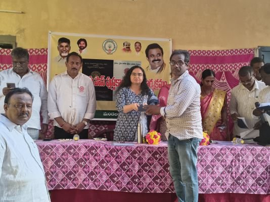 నకిలీ పాస్ పుస్తకాలకు ఇక చెక్ బాపట్ల జాయింట్ కలెక్టర్ భావన వెల్లడి
