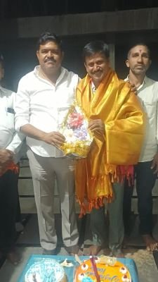 మాజీ మండల అధ్యక్షుడి జన్మదిన వేడుకల్లో ఆర్‌బీఓఎల్ సీఈవో