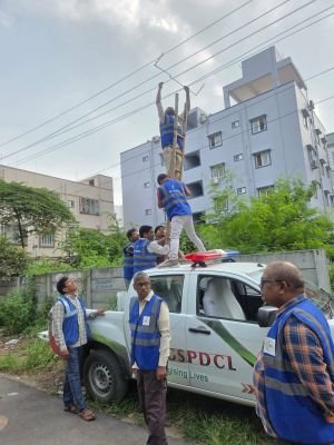 క్షేత్రస్థాయిలో ప్రజలతో మమేకమవుతున్న టీజీఎస్పీడీసీఎల్