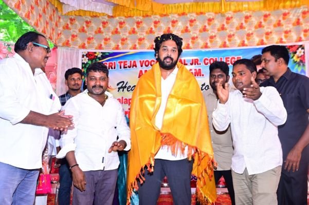  అమలాపురంలో శ్రీ తేజా ఒకేషనల్ జూనియర్ కాలేజీ ప్రారంభం, విద్యార్థులకు ఉపాధి అవకాశాలే లక్ష్యంగా పనిచేయాలని యాజమాన్యానికి సూచన
