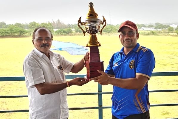 యువ క్రికెటర్లకు మాలకొండరాయుడు చేయూత