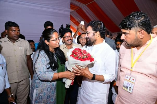 భూమి పూజకు ముస్తాబైన ప్రాంగణం  తూప్రాన్‌లో సాబర్ డైరీ తెలంగాణ ప్రాజెక్టుకు భూమి పూజ