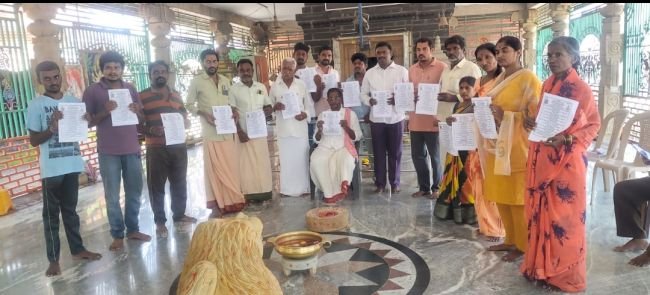 దసరా శరన్నవరాత్రుల ఆహ్వాన పత్రికను ఆవిష్కరించిన కాళికామాత ఆలయ కమిటీ