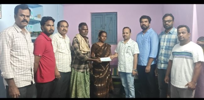పేద విద్యార్ధి ఉన్నత చదువులకు ఆర్థిక చేయుత.
