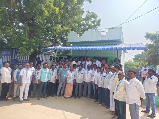   వైఎస్ఆర్సిపి పార్టీ బలోపేతానికి కృషి చేయాలి. మున్సిపల్ ఇంచార్జ్ వైయస్ మనోహర్ రెడ్డి