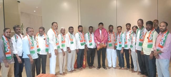 బీఎంఆర్‌ సమక్షంలో కాంగ్రెస్‌లో చేరిన పలువురు బిఆర్ఎస్ నాయకులు