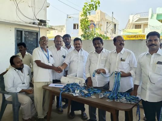 సమన్వయంతో పని చేస్తూ స్థానిక సంస్థల ఎన్నికలకు సిద్ధం కావాలి