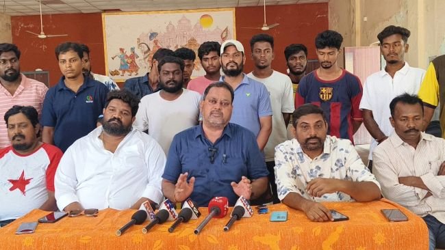ఈ నెల 10 నుంచి గుత్తి అర్ఎస్ లో అంతర్రాష్ట్ర ఫుట్ బాల్ టోర్నమెంట్ 