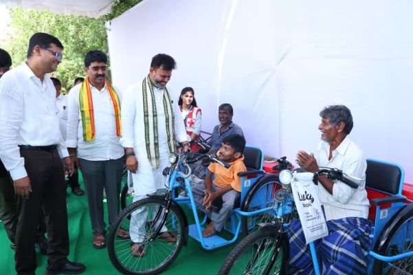 దివ్యాంగుల ఆత్మగౌరవానికి అండగా ఉంటాం