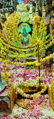 కోరిన కోర్కెలు తీర్చే కొంగుబంగారం శ్రీ లక్ష్మీ అమ్మవారు