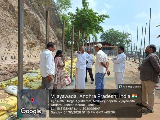 దసరా వేళ భక్తుల భద్రతే ప్రథమ ప్రాధాన్యం