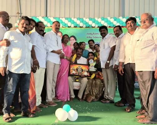 ఎంపీపీగా  పదవీ విరమణ చేసిన   గంగాభవాని..  వైఎస్ఆర్సిపి ఆత్మీయ సమ్మేళనం..