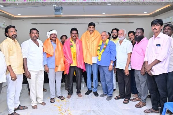 వెదుళ్ళపల్లిలో ఉన్నతన గ్రామ టిడిపి అధ్యక్షులు నియామకం*