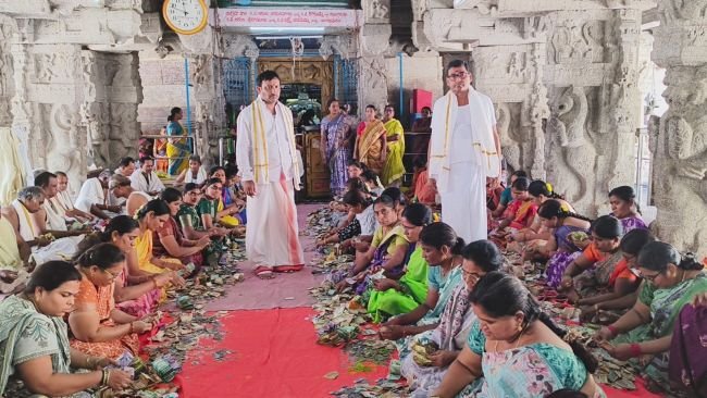 హుండీ ఆదాయం రూ.15.13 లక్షలు