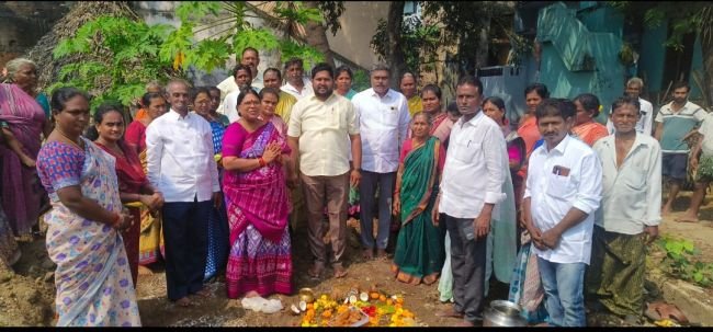 గొల్జాంలో పలు అభివృద్ధి పనులకు శంకుస్థాపన చేసిన ఎమ్మెల్యే కోళ్ల 