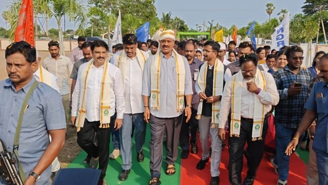 అధునాతన సాంకేతికతోనే రైతులకు మేలు
