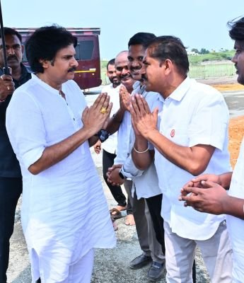 డిప్యూటీ సీఎం పవన్ కళ్యాణ్ తో రవిశంకర్