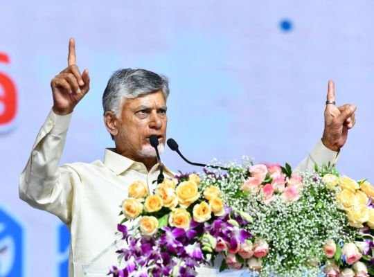 వివేకా హత్య, లిక్కర్ స్కామ్‌పై సమాధానం చెప్పే ధైర్యం ఉందా ? సీఎం  చంద్రబాబు నాయుడు  డిమాండ్