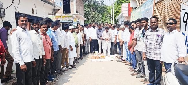మున్సిపాలిటీ లో అభివృద్ధి పనులకు శంకుస్థాపన