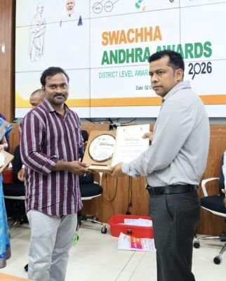 రెండోసారిస్వచ్ఛ గ్రామపంచాయతి అవార్డు అందుకున్న కరటంపాడు 