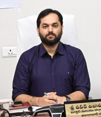 ప్రజావాణికి గైర్హాజరు.. ముగ్గురు అధికారులకు షోకాజ్ నోటీసులు