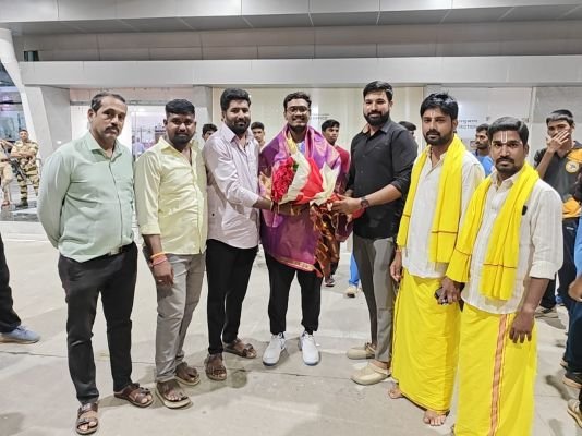 గణేష్ మణిరత్నంకు ఘన స్వాగతం
