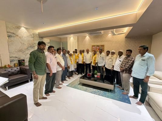 టీడీపీలో చేరిన వైసీపీ నాయకులు