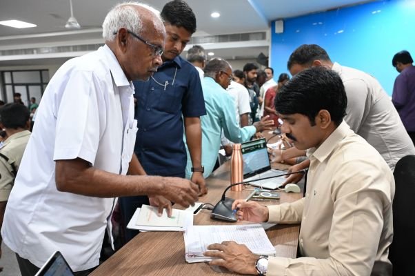 ఆలస్యం, నిర్లక్ష్యం చేస్తే చర్యలు ఖాయం : కలెక్టర్