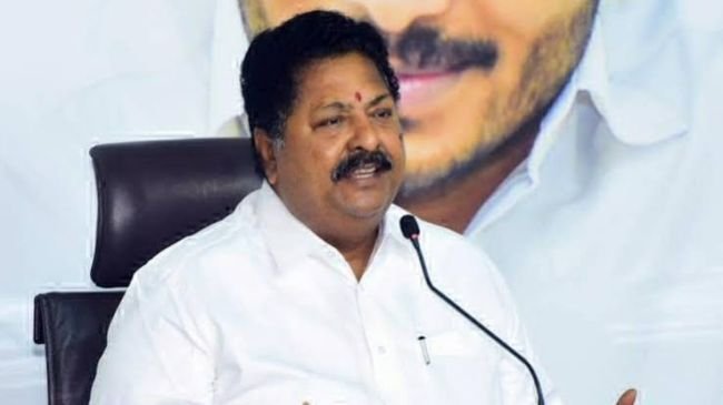 మాజీ మంత్రి కారుమూరి నాగేశ్వరరావును హైదరాబాద్ జైలు నుంచి విజయవాడకు తరలింపు