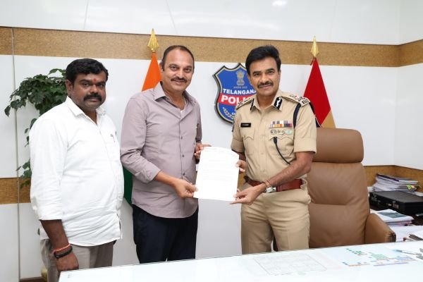 డీజీపీ నీ కలిసిన ఉప్పల్ MLA బండారి లక్ష్మారెడ్డి 