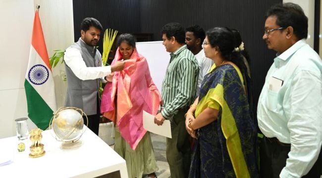 నో యువర్ లీడర్’  సమనస జెడ్పీ హైస్కూల్ విద్యార్థిని భవ్య శ్రీ..