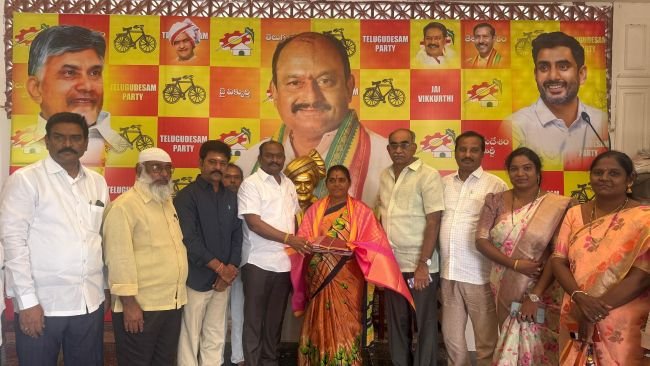 బ్రాండ్ అంబాసిడర్ కు సన్మానం