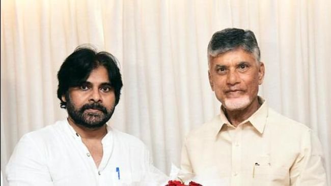 సీఎం చంద్రబాబు, డిప్యూటీ సీఎం పవన్ కీలక భేటీ: స్థానిక సంస్థల ఎన్నికలే లక్ష్యంగా కూటమి దిశానిర్దేశం