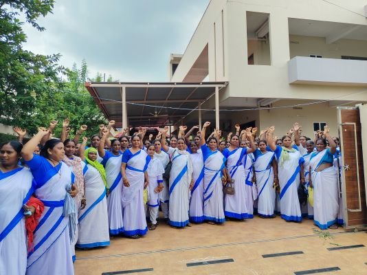 అంగన్వాడి, ఆశా వర్కర్ల నిరసన