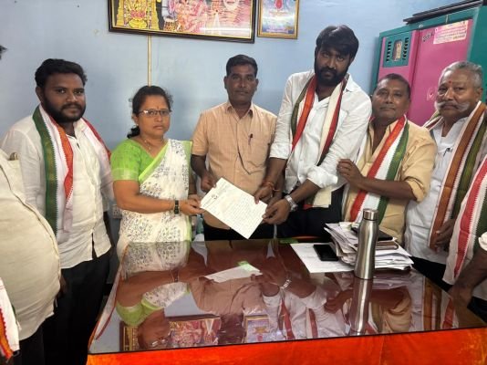రైతు బజార్ అక్రమ వసూళ్లపై తక్షణమే చర్యలు తీసుకోవాలి  కాంగ్రెస్ డిమాండ్