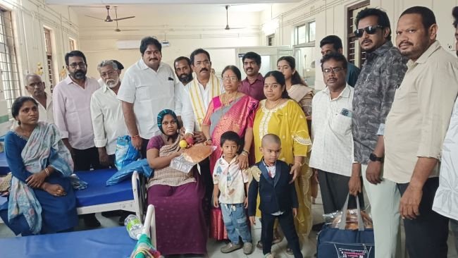సేవా కార్యక్రమాల్లో తడాల జన్మదిన వేడుకలు లు
